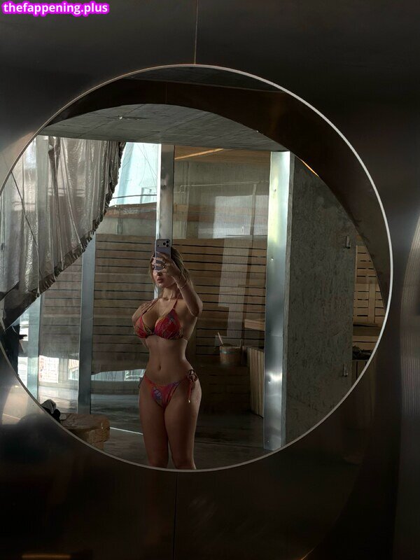 03helenaaa Çıplak OnlyFans Fotoğrafı #3