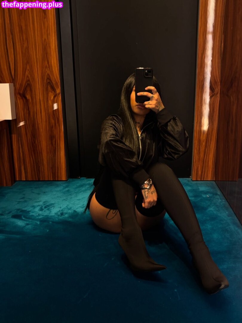 06parisrx / godssfavorite6 / https: Çıplak OnlyFans Fotoğrafı #24