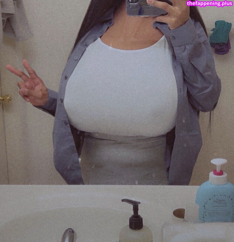 1800MommyMilkies / 1800mommycosplay / https: Photo OnlyFans Nu #3
