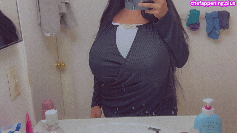 1800MommyMilkys / 1800Mommymilkies / 1800mommycosplay / 1800mommymilker / 1800mommymilking / https: Nagie OnlyFans Zdjęcie #2