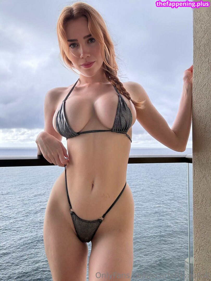 303 Fotografie OnlyFans Dezbrăcată #2