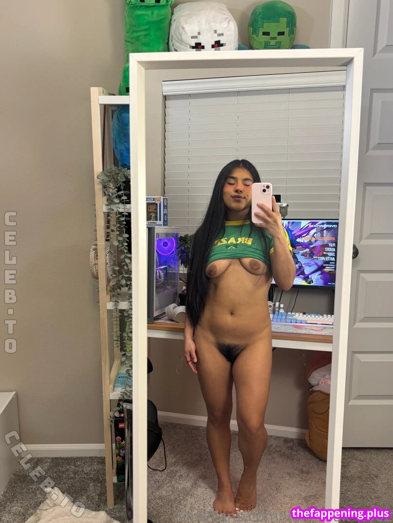 444Vanessa / 444vanessak / bougie_vee / iitmythrowaway / vanessak_2002 Foto OnlyFans Nuda #24