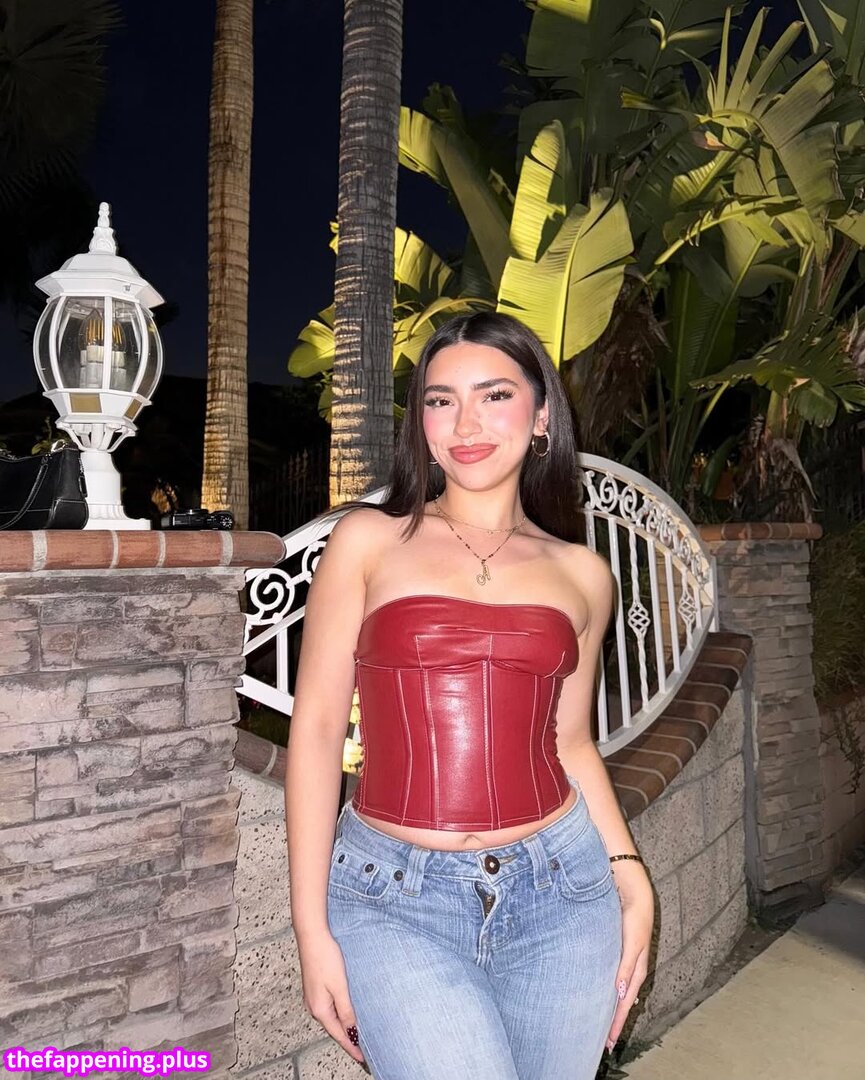aaanaaahi / awnahee / kissin2frankocean Photo OnlyFans Nu #6