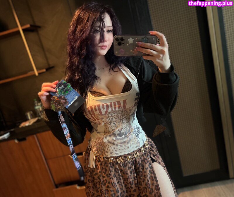 aaebi / aaebiya / aebi / kittyhafu / nsfwaebi Naakte OnlyFans Foto #24