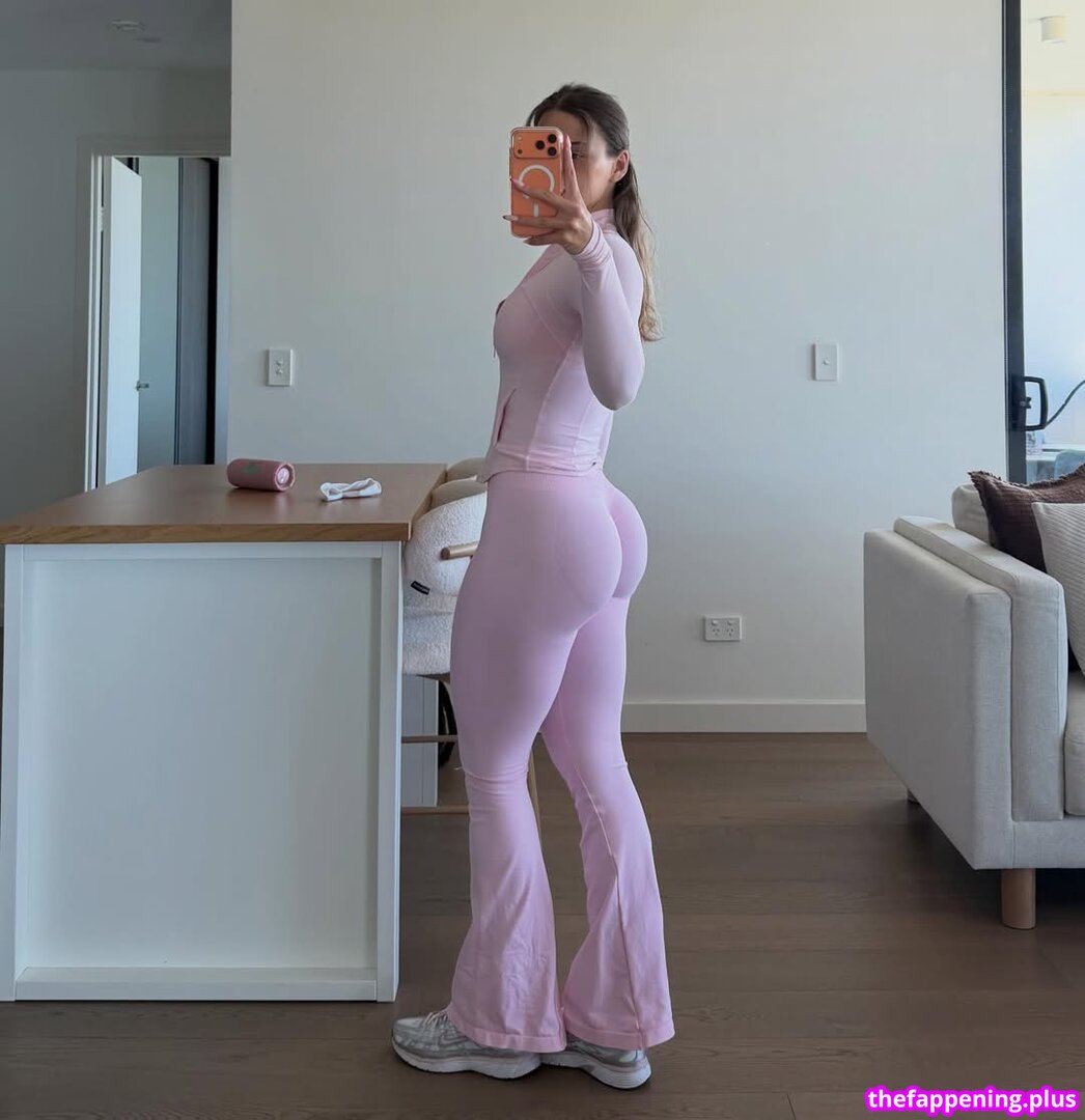 Aalia Schembri / Aaliaschembrii Naken OnlyFans Foto #93