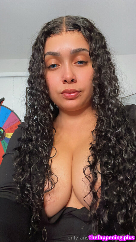Aaliyah Hadid / aaliyahhadid / aaliyahhadidxo / itsaaliyahhadid ヌードOnlyFans写真 #284