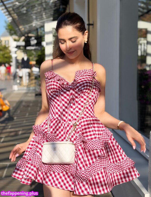 Aamna Sharif / aamnasharifofficial नग्न OnlyFans फोटो #9