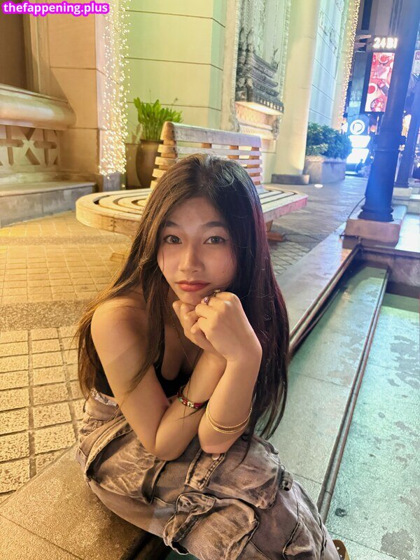 Saipetch B. / aaomhelloo Fotografie OnlyFans Dezbrăcată #378