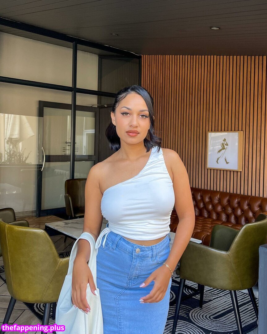 Aaqeelah Essop / instagram.com Foto OnlyFans Nua #9