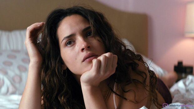 Adria Arjona