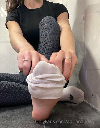 adriana.feetgirl