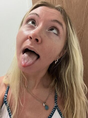 Ahegao / Long Tongue / Drool Girls