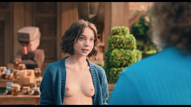 AI Generated Celebrity Nudes