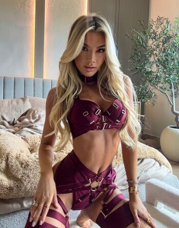 Alexa Collins