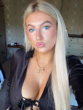 Ali.leahy
