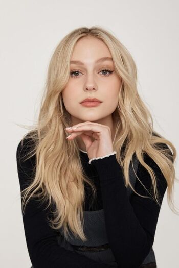 Alyvia Lind