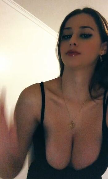 Ana Júlia Alves