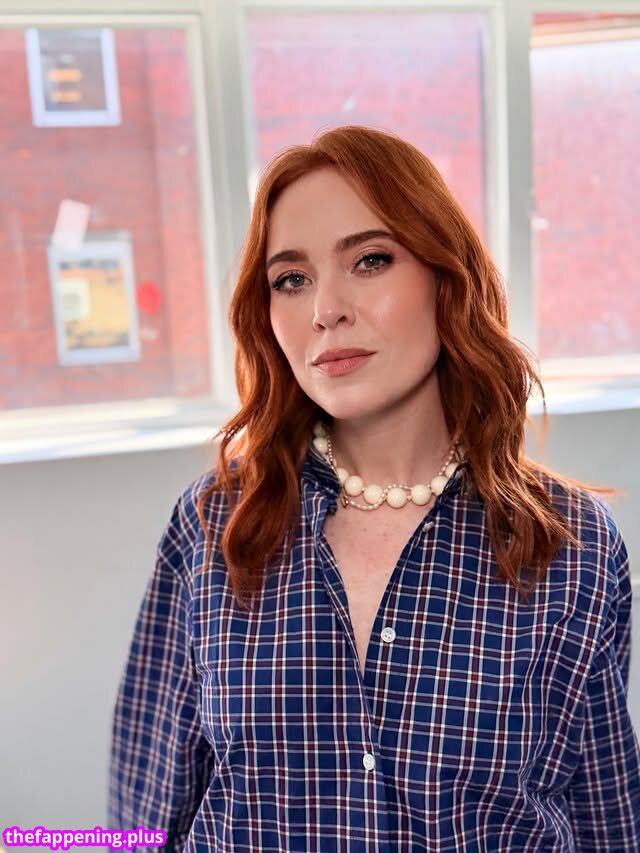 Angela Scanlon