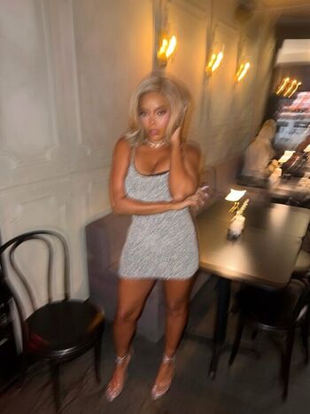 Angela Simmons