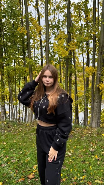 Angelina_Dehlow