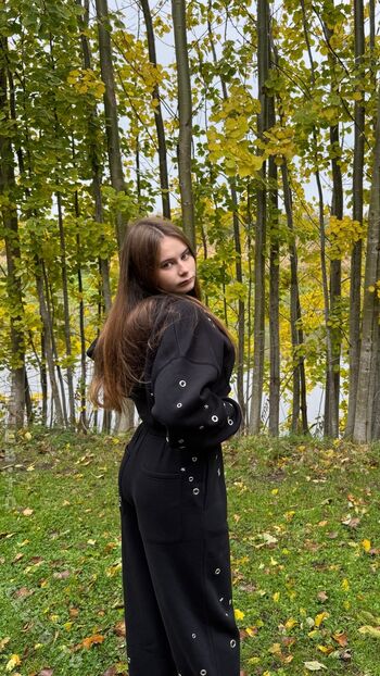 Angelina_Dehlow