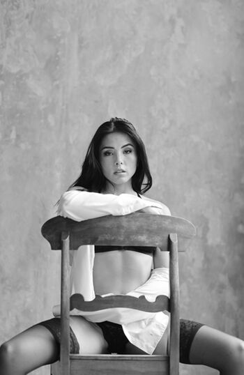 Anna Akana