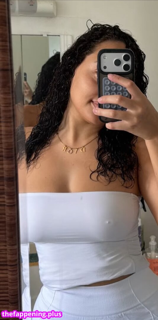 Annaaeeelle 