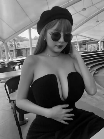 Anny Kreslinee