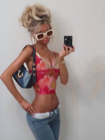 Ashley Algeri