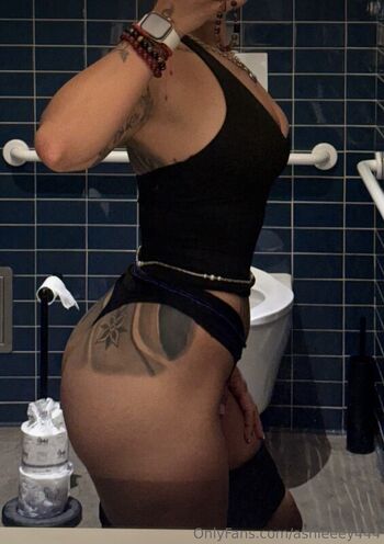 Ashley _goyette