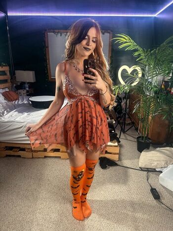 ASMR Shanny