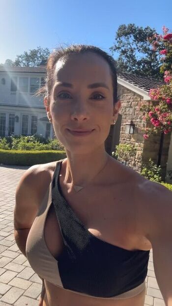 Autumn Calabrese