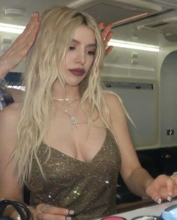 Ava Max