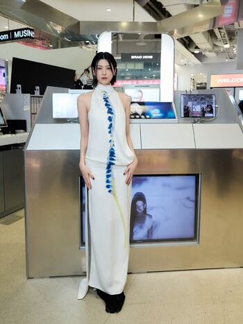 Ayaka Miyoshi