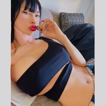 Bai Ling