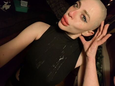 Bald_Bunny