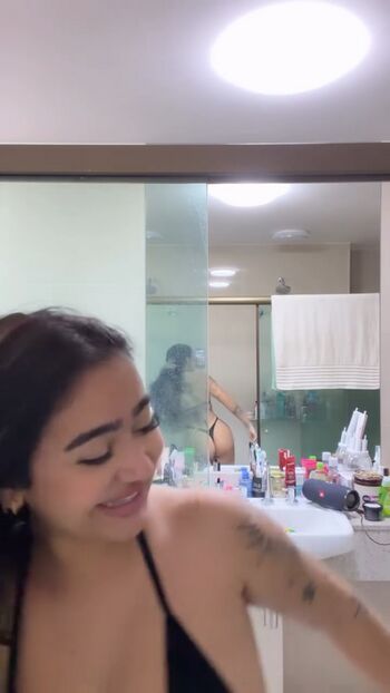 Beca Barreto