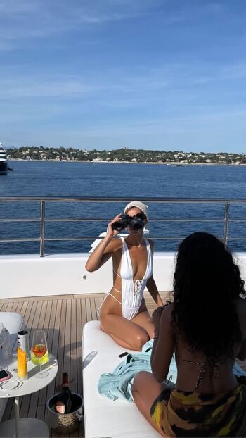 Bella Hadid