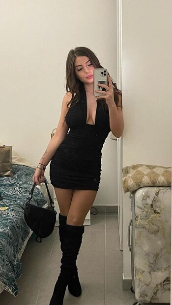 Bella_mnz