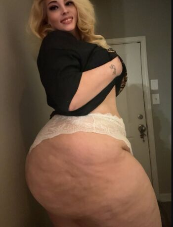 Bigbootybecky100