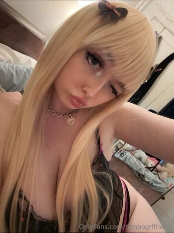 bimbogrlfriend