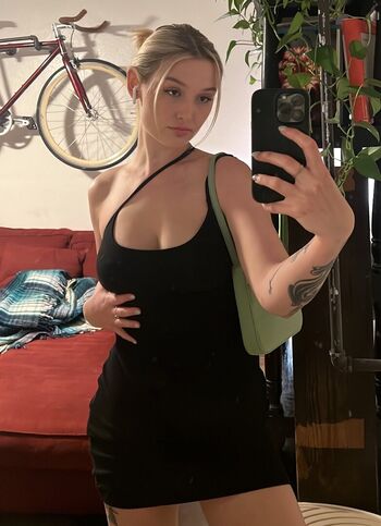 Bobbie Moore