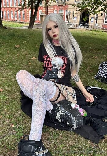 Bobbie Moore