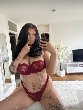 brunette.luana