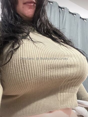 bustyasiancurves