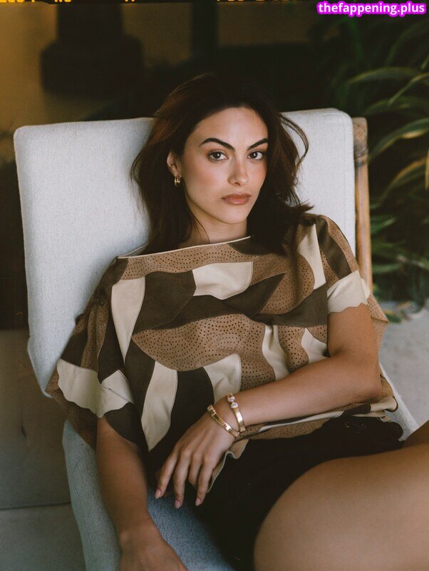 Camila Mendes