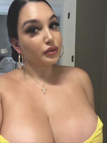 Candice Kashani