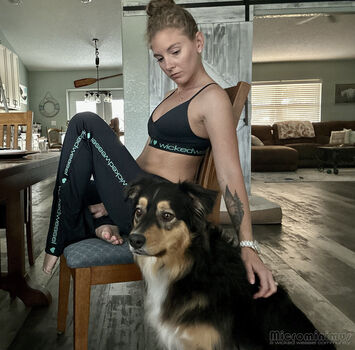 CariAnne90