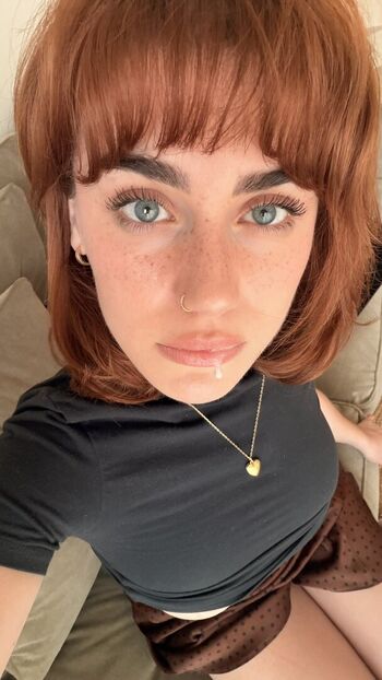 Carla Vyxx