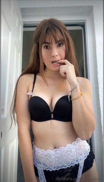 Cassie Aran